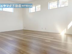 2F　洋室11.25帖