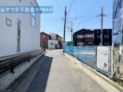 前面道路　東4m