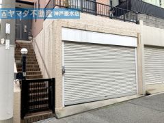 駐車場(シャッター付き）