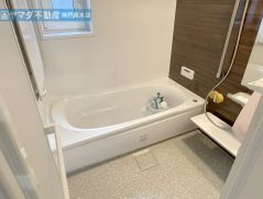 浴室暖房乾燥機付きユニットバス ・1616（1坪サイズ） ・お掃除楽々ほっカラリ床